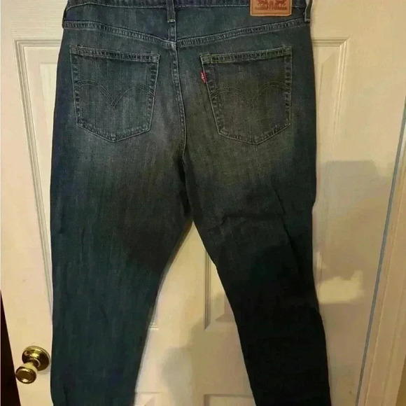 Women’s Levi Boyfriend Jeans Size 30 EUC - Picture 4 of 6